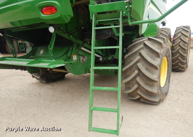 image for item DP2665 2017 John Deere S680S RWA combine