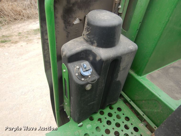 image for item DP2665 2017 John Deere S680S RWA combine