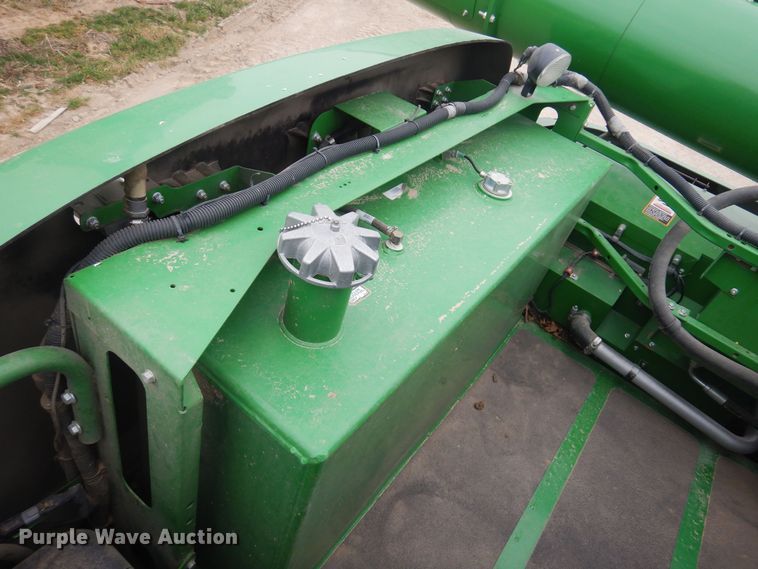 image for item DP2665 2017 John Deere S680S RWA combine