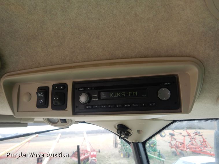 image for item DP2665 2017 John Deere S680S RWA combine