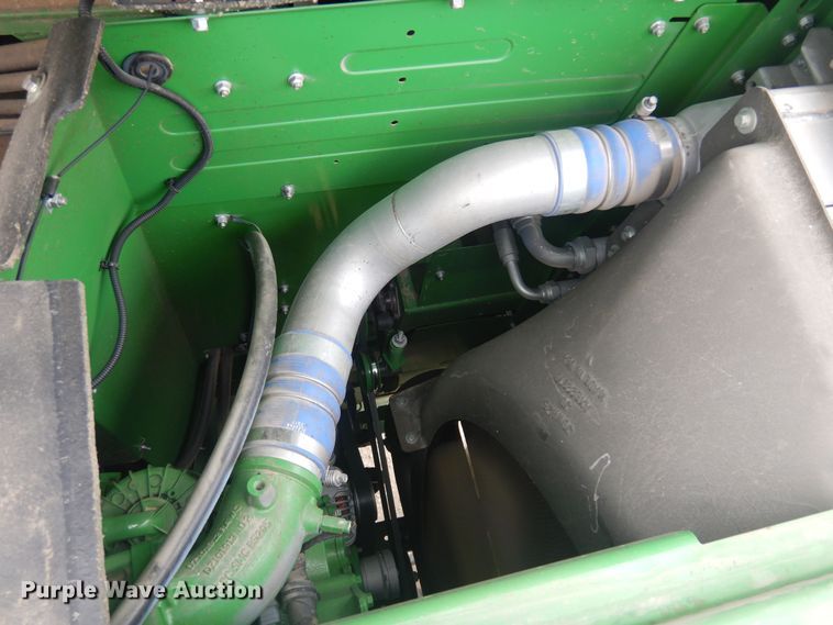 image for item DP2665 2017 John Deere S680S RWA combine