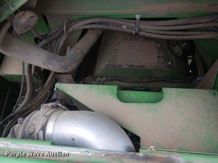 image for item DP2665 2017 John Deere S680S RWA combine