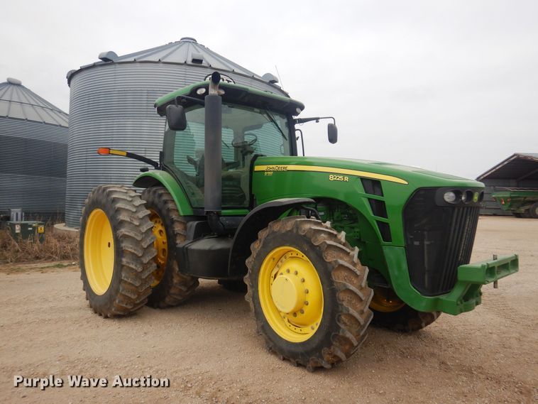 image for item DP2666 2010 John Deere 8225R MFWD tractor