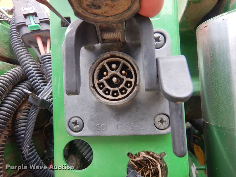 image for item DP2666 2010 John Deere 8225R MFWD tractor