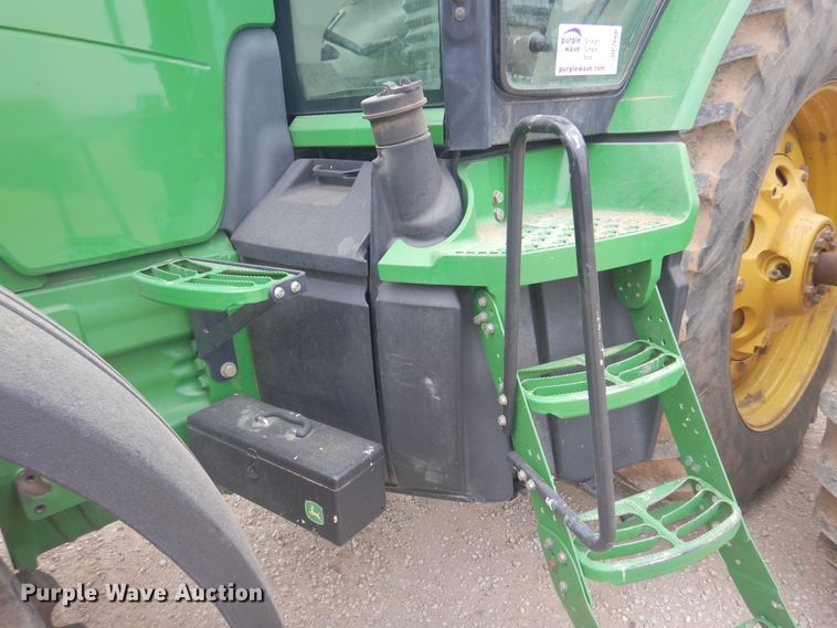image for item DP2666 2010 John Deere 8225R MFWD tractor