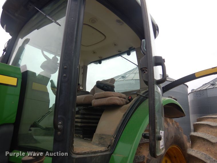 image for item DP2666 2010 John Deere 8225R MFWD tractor