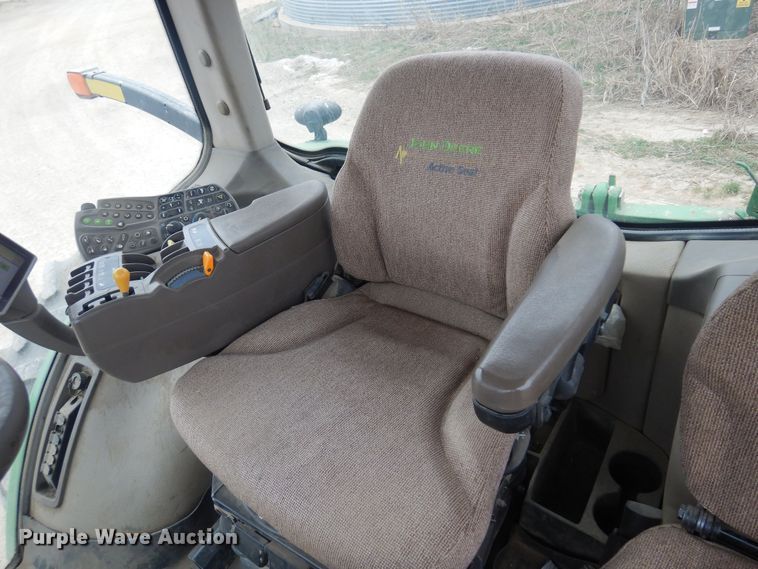 image for item DP2666 2010 John Deere 8225R MFWD tractor