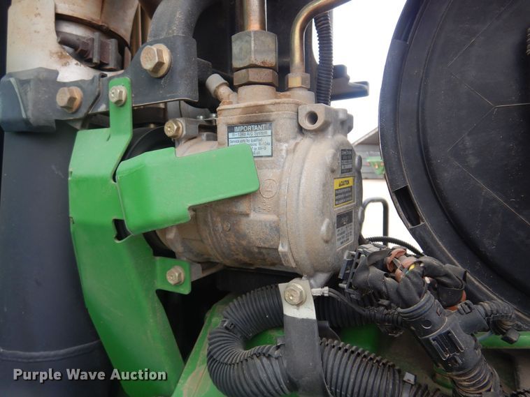 image for item DP2666 2010 John Deere 8225R MFWD tractor