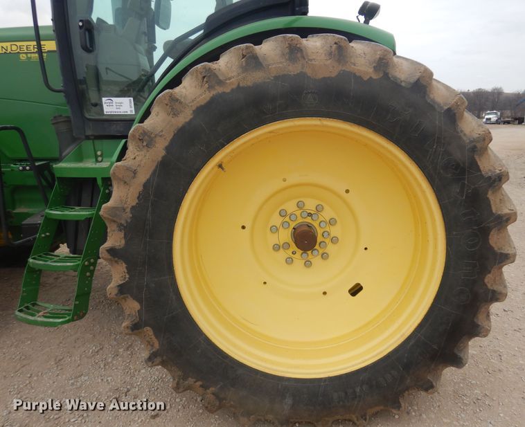 image for item DP2666 2010 John Deere 8225R MFWD tractor