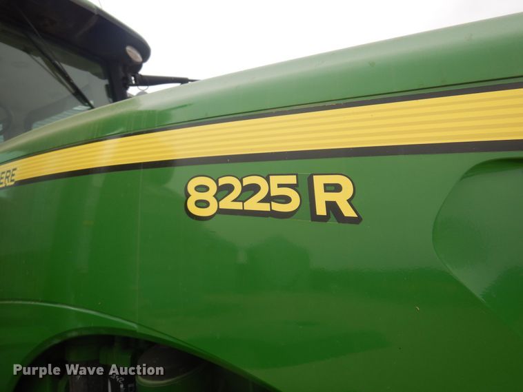 image for item DP2666 2010 John Deere 8225R MFWD tractor
