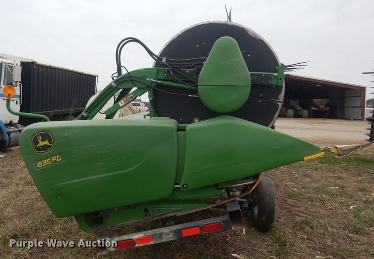 image for item DP2667 John Deere 635FD flex draper head