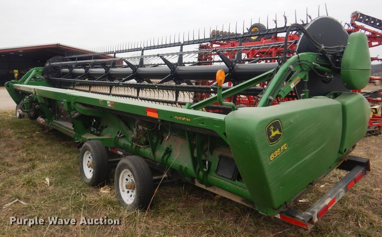 image for item DP2667 John Deere 635FD flex draper head