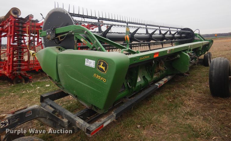 image for item DP2667 John Deere 635FD flex draper head