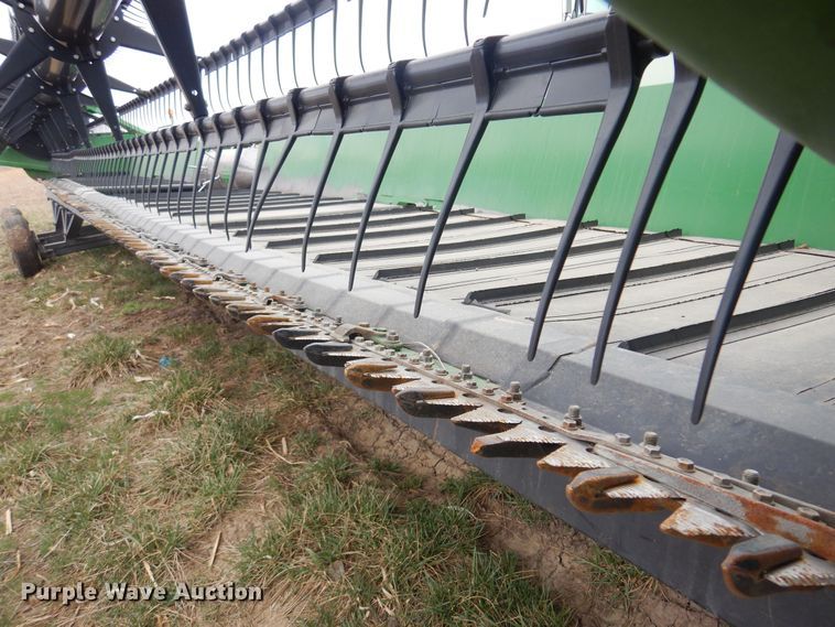 image for item DP2667 John Deere 635FD flex draper head