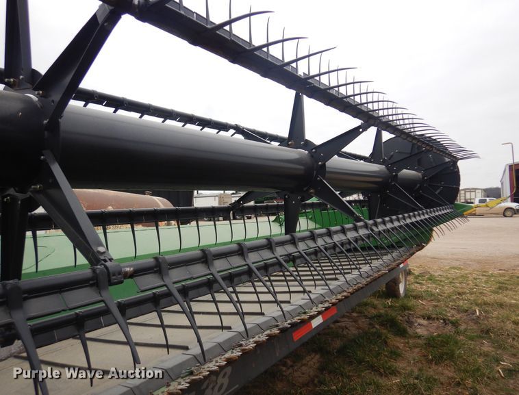 image for item DP2667 John Deere 635FD flex draper head