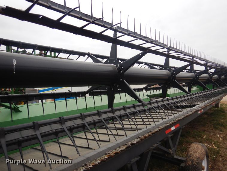 image for item DP2667 John Deere 635FD flex draper head