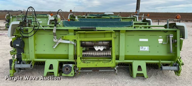 image for item DQ1551 2015 Claas 380 I35 pickup head