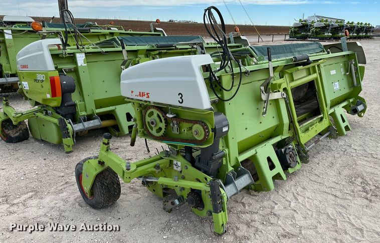 image for item DQ1551 2015 Claas 380 I35 pickup head