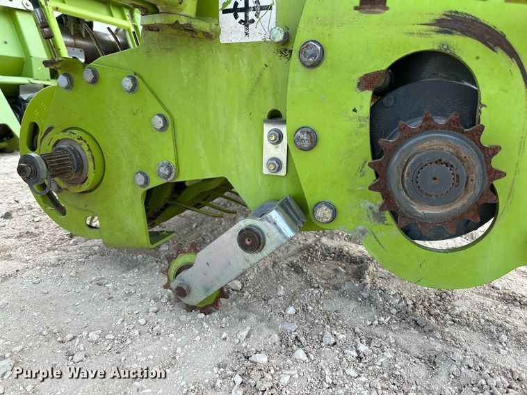 image for item DQ1551 2015 Claas 380 I35 pickup head