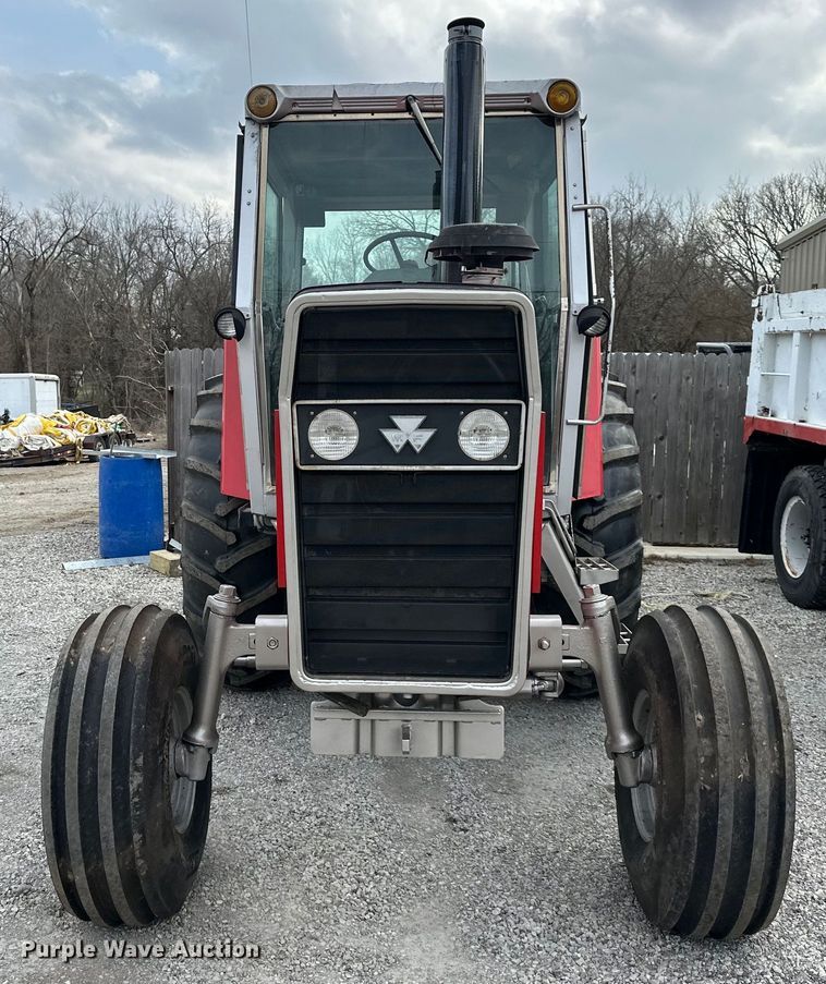 image for item DQ6361 Massey Ferguson 2675 tractor