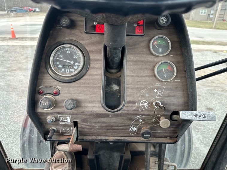 image for item DQ6361 Massey Ferguson 2675 tractor