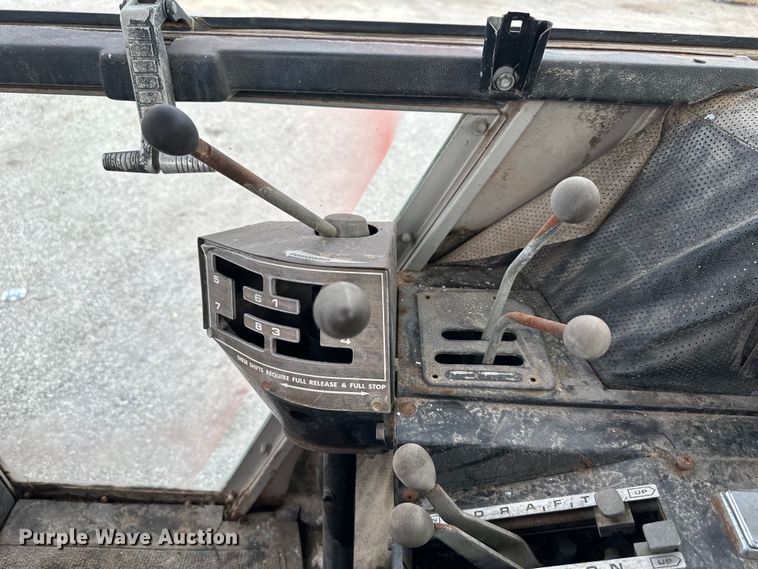 image for item DQ6361 Massey Ferguson 2675 tractor