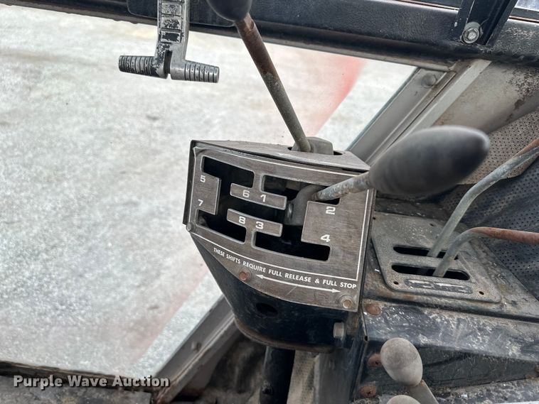 image for item DQ6361 Massey Ferguson 2675 tractor