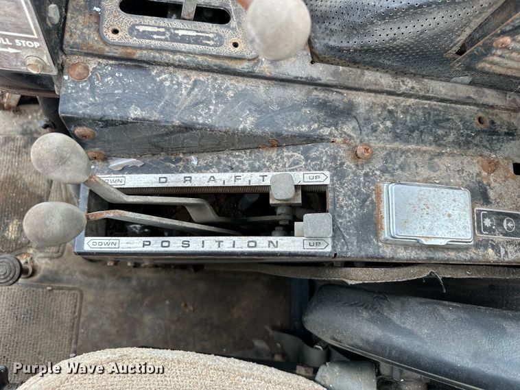 image for item DQ6361 Massey Ferguson 2675 tractor