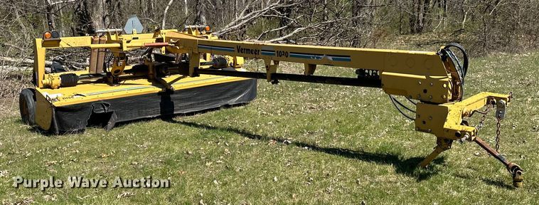 image for item DQ6429 Vermeer MC1030 disc mower