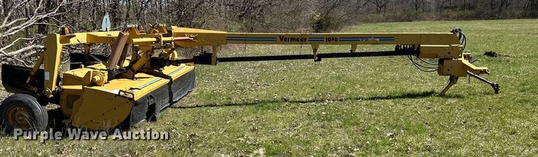 image for item DQ6429 Vermeer MC1030 disc mower