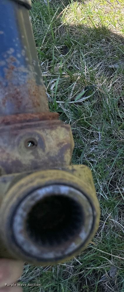 image for item DQ6429 Vermeer MC1030 disc mower