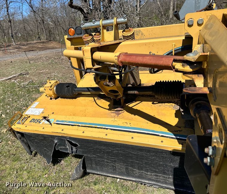 image for item DQ6429 Vermeer MC1030 disc mower