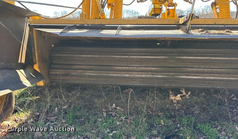 image for item DQ6429 Vermeer MC1030 disc mower