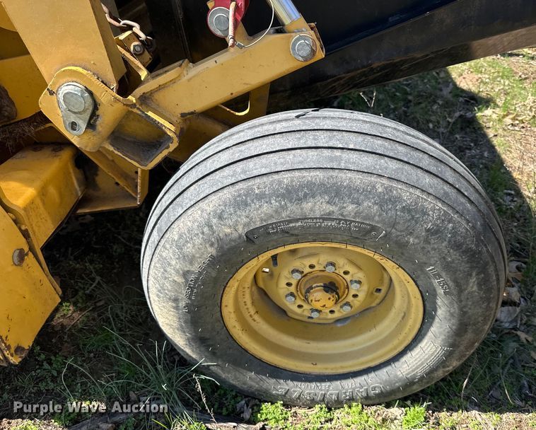 image for item DQ6429 Vermeer MC1030 disc mower