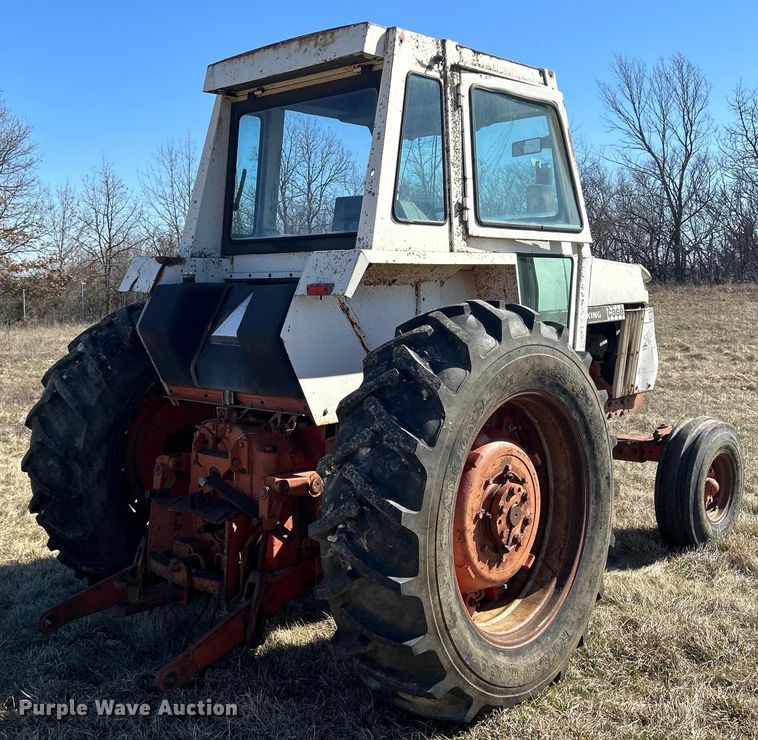 image for item DS0835 Case 1370 tractor