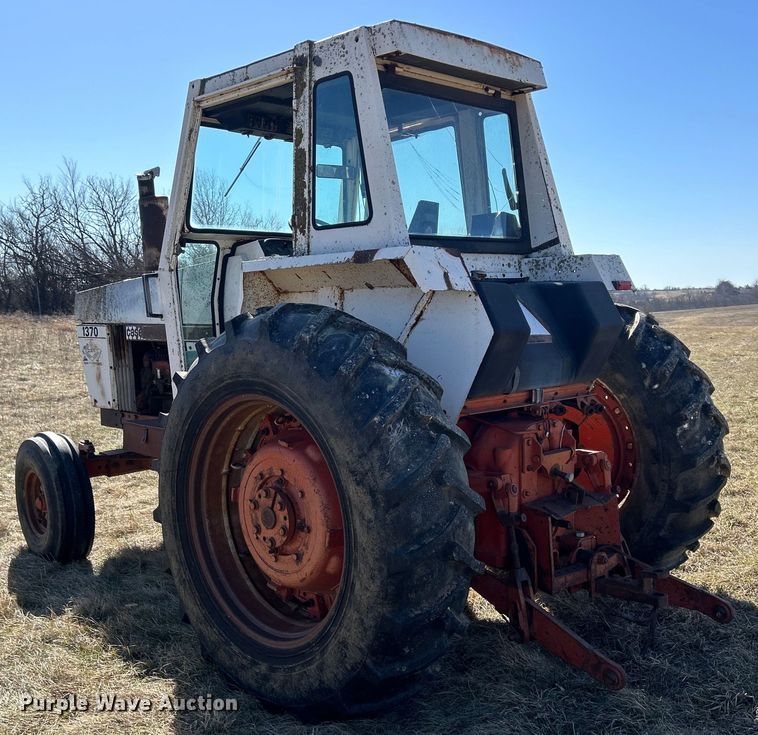 image for item DS0835 Case 1370 tractor