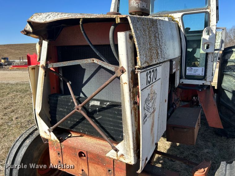 image for item DS0835 Case 1370 tractor