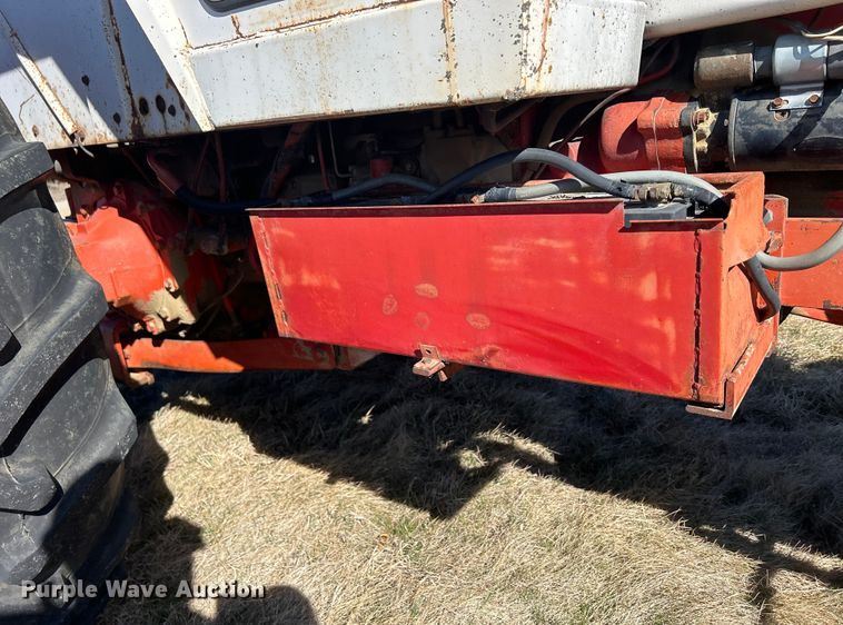 image for item DS0835 Case 1370 tractor