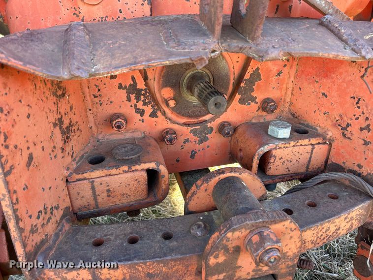 image for item DS0835 Case 1370 tractor