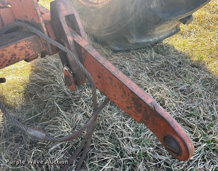 image for item DS0835 Case 1370 tractor