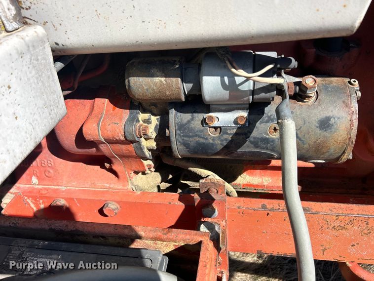 image for item DS0835 Case 1370 tractor