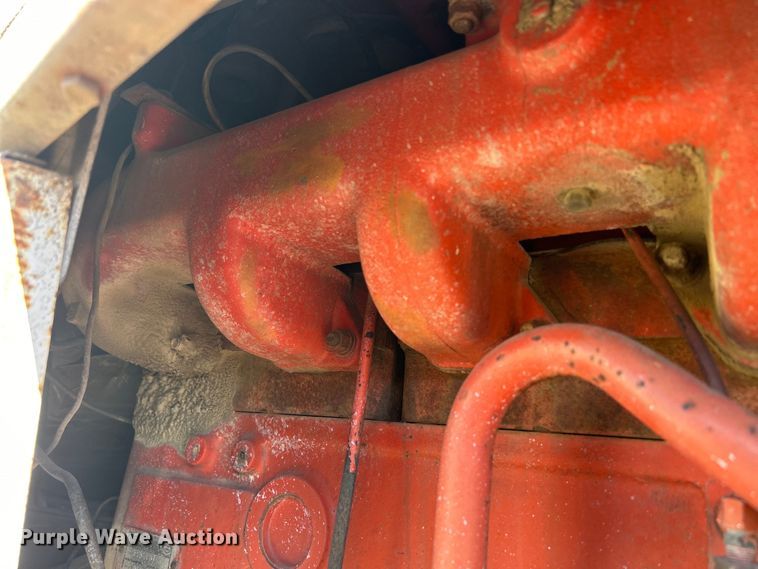 image for item DS0835 Case 1370 tractor