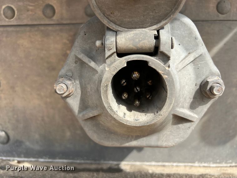 image for item DS2923 2016 Wilson PSDCL-402 livestock trailer