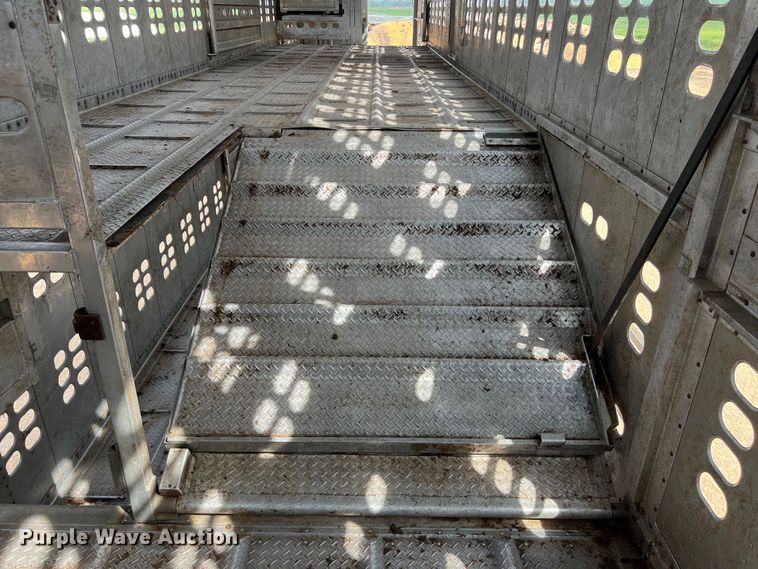 image for item DS2923 2016 Wilson PSDCL-402 livestock trailer