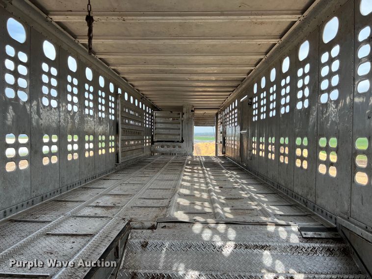 image for item DS2923 2016 Wilson PSDCL-402 livestock trailer