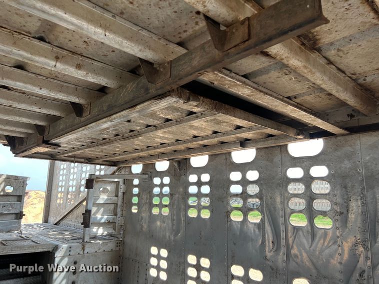 image for item DS2923 2016 Wilson PSDCL-402 livestock trailer