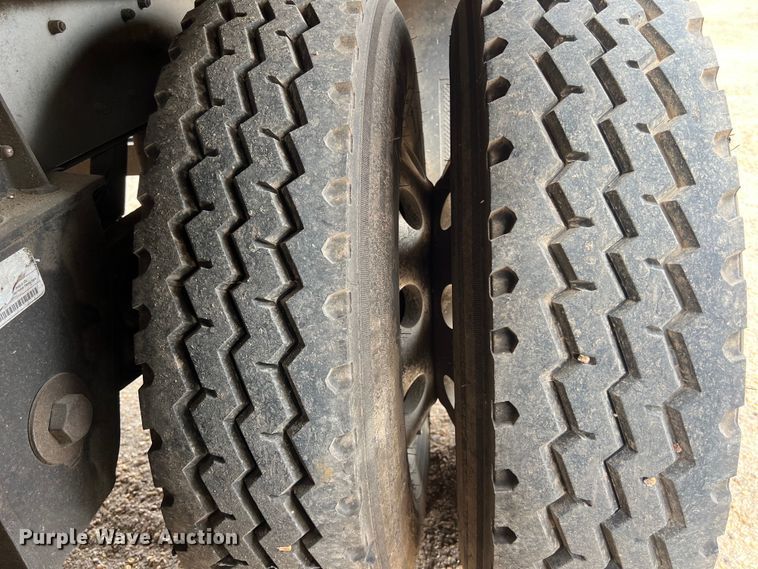 image for item DS2923 2016 Wilson PSDCL-402 livestock trailer