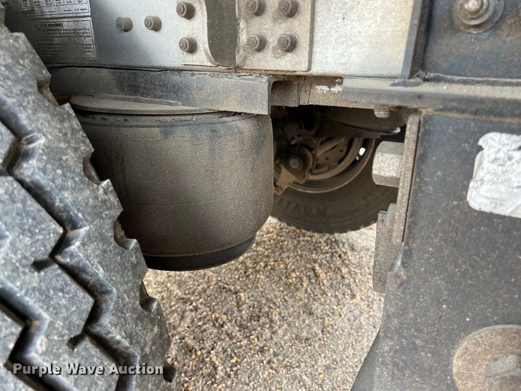 image for item DS2923 2016 Wilson PSDCL-402 livestock trailer