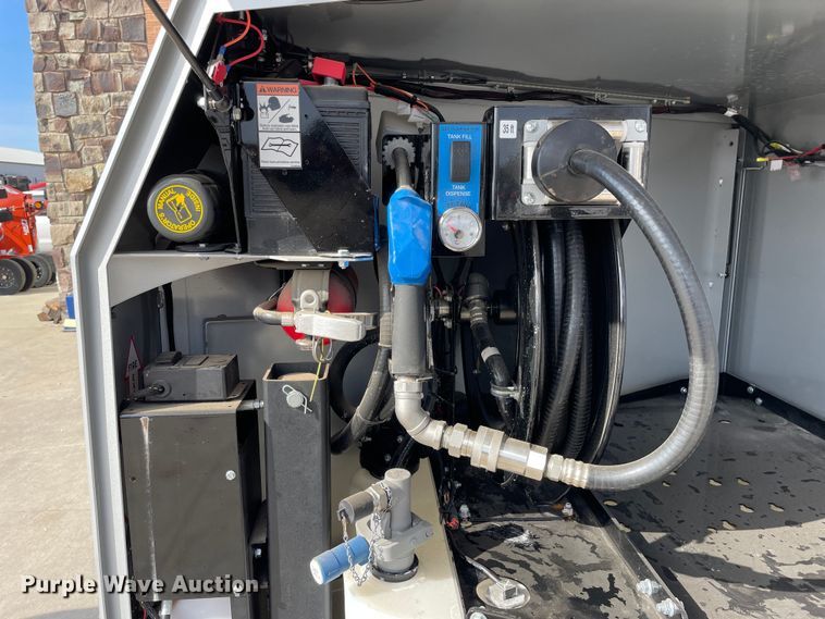 image for item DS5463 2021 Thunder Creek Equipment  FST500  fuel trailer 