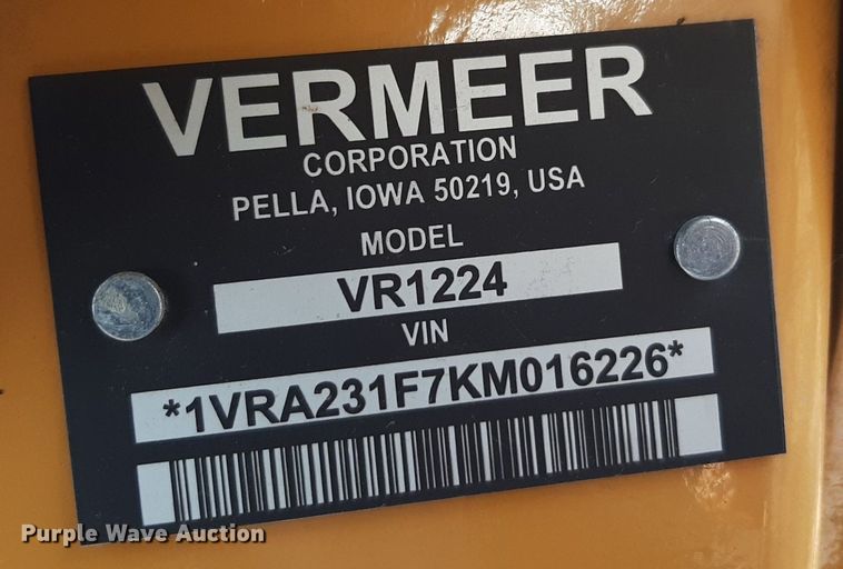 image for item DV9907 2019 Vermeer VR1224 hay rake